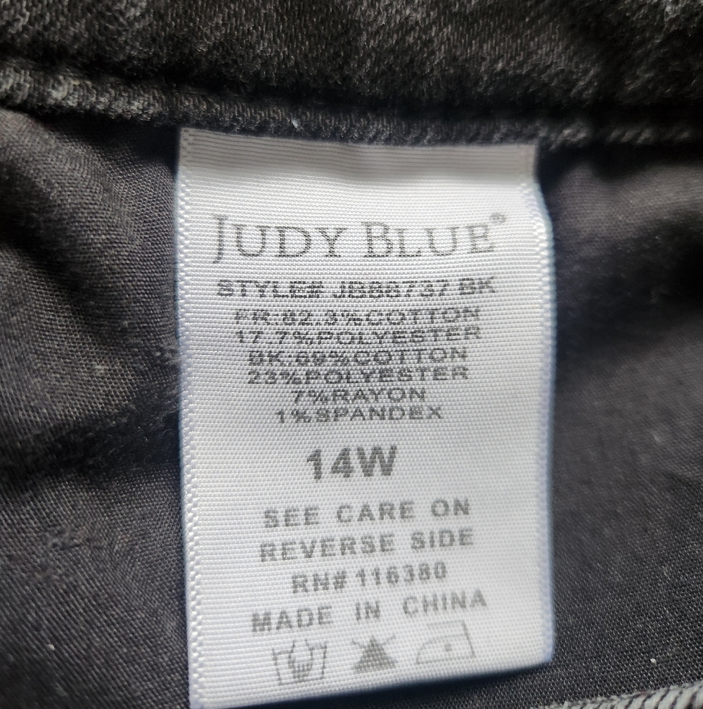 Judy Blue High Rise 90s Straight - Picture 4 of 4